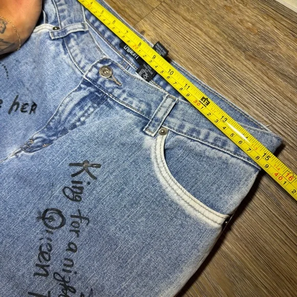 Vintage 90's Laundry Shelli Segal Graffiti Doodle
Print Straight Leg Jeans Sz 6 - Picture 5 of 12